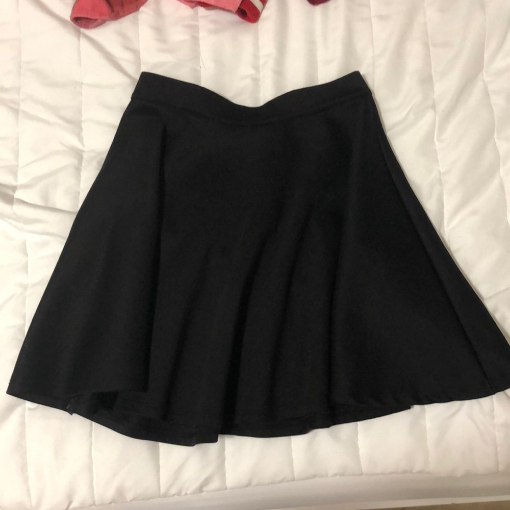 black skater skirt
